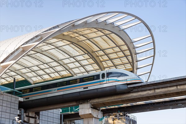 Transrapid Maglev maglev train in Longyang Road station in Shanghai