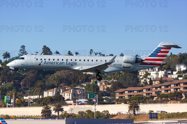 A Bombardier CRJ-700 aircraft of American Eagle with registration N727SK lands at San Diego airport