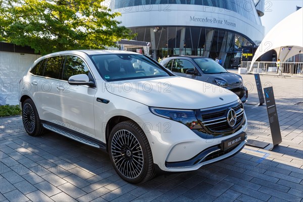 Mercedes-Benz electric car EQC 400 4Matic Daimler electric car Mercedes Benz clean energy transport in Stuttgart