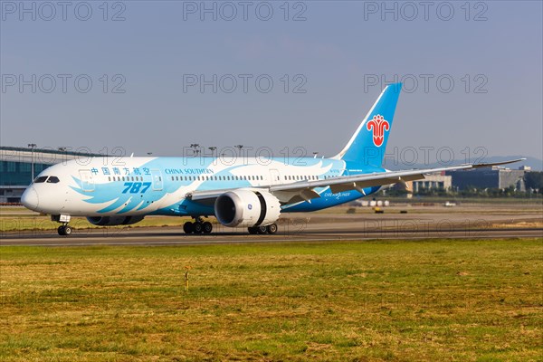 China Southern Airlines Boeing 787-8 Dreamliner aircraft with registration number B-2732 at Guangzhou Airport