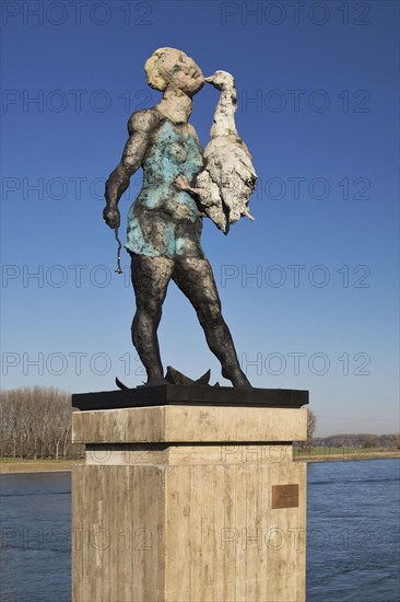 Sculpture Leda on the banks of the Rhine