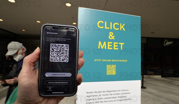 Customer scans QR code