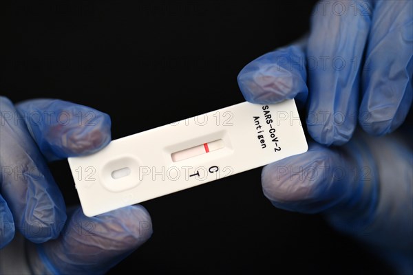 Negative Antigen Rapid Test