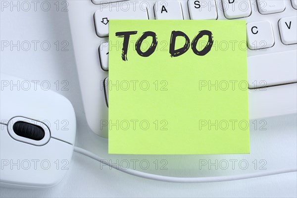 To Do To-Do List Slip of Paper Checklist List Business Concept Mouse Computer Keyboard