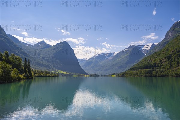 Lake Oldevatnet with Bergen