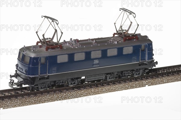 Electric locomotive Maerklin H0