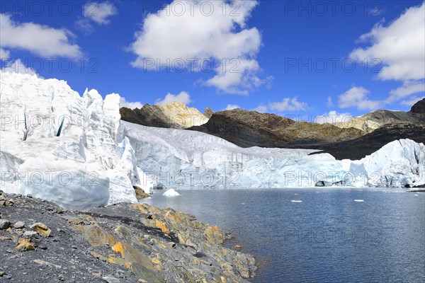 Break-off edge of the Pastoruri glacier