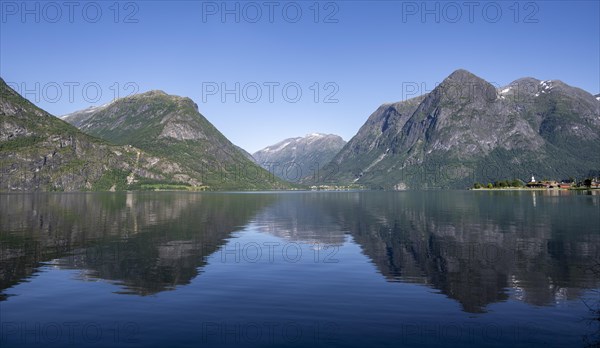 Lake Oppstrynsvatnet