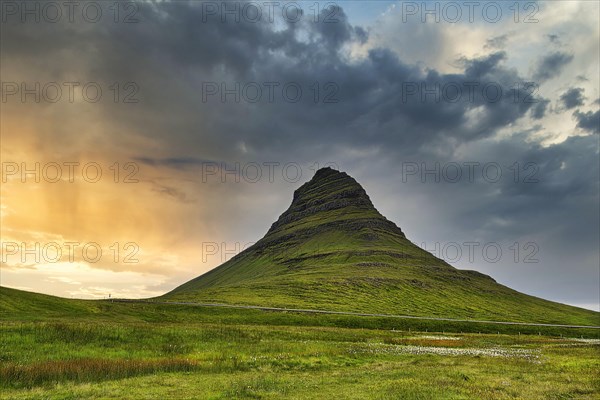 Mount Kirkjufell