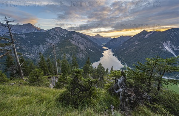 View from the summit of Schoenjoechl