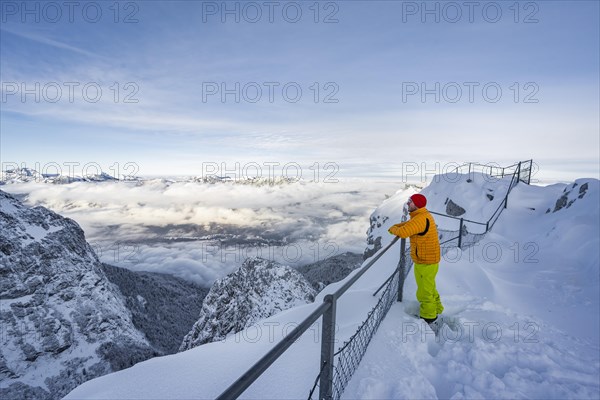 Ski tourers at the summit of the Osterfelderkopf in the snow