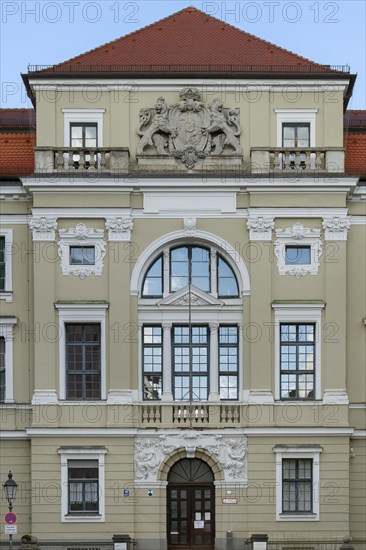 Classicist facade