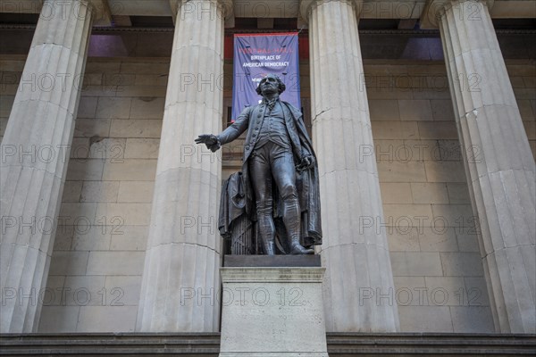 George-Washington-Denkmal vor der Federal Hall in der Wall Street