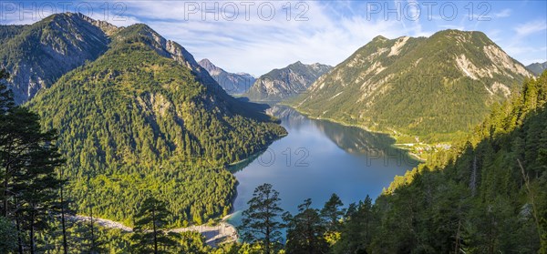 Plansee and mountains