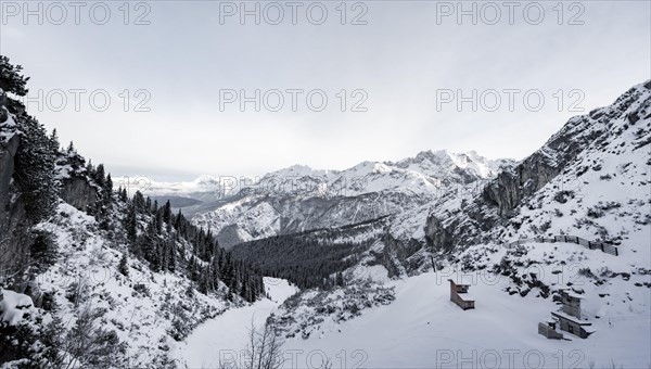 View over snowy valley towards Reintal