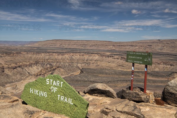 Fish River Canyon starting point hiking trail