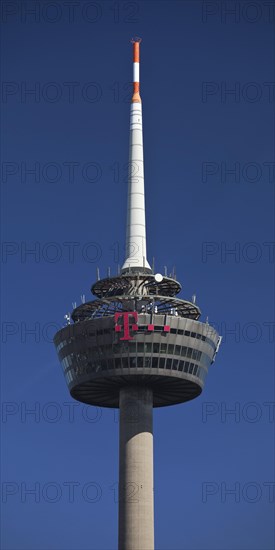 Tower cage and antenna support of the Colonius telecommunications tower