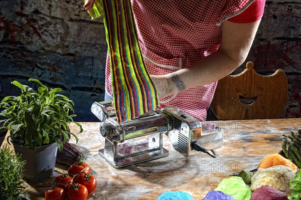 Pasta machine with fresh coloured pasta dough