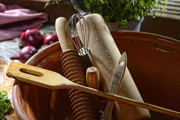 Cooking utensils