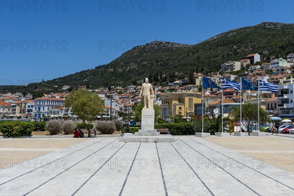 Statue in Samos town