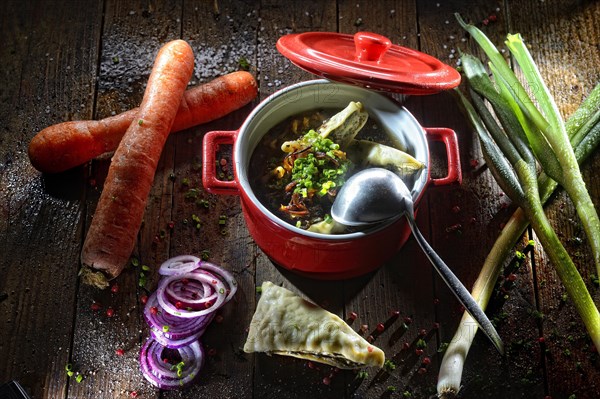 Maultaschen soup in the pot