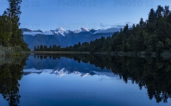 Morning view of Mount Cook and Mount Tasman