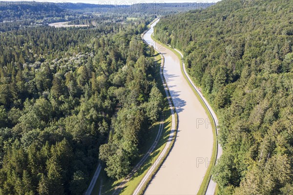 Isarwerkkanal at high water