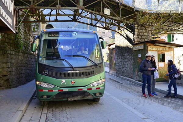 Shuttle bus to the Inca ruined city