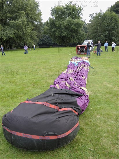 Launch of hot air balloon