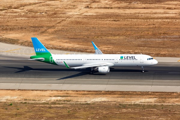 A Level Airbus A321 with the registration OE-LCR takes off from Palma de Majorca Airport