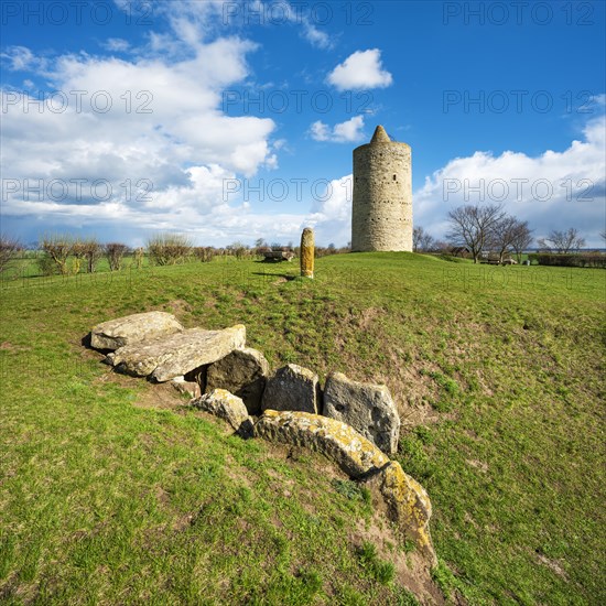 Monument ensemble