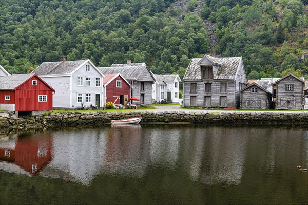 Historic houses in Laerdal