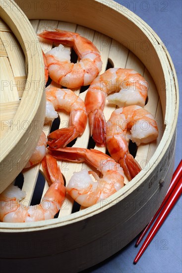 Cooked shrimps in steamer