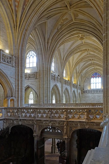 Rood screen and nave