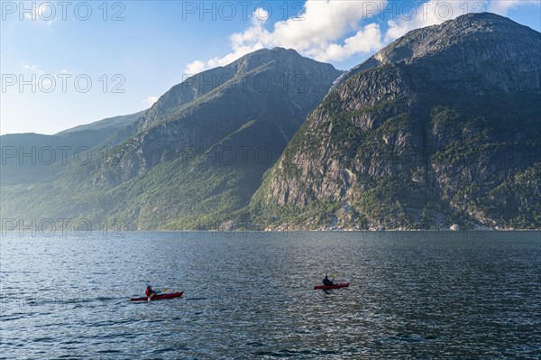 Kayaker in Eidfjord