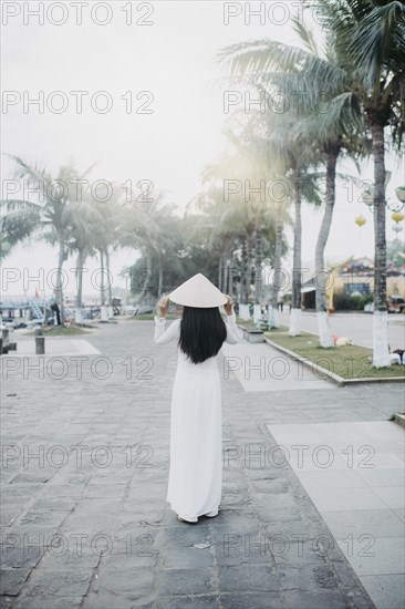 Vietnamese woman in Hoi An