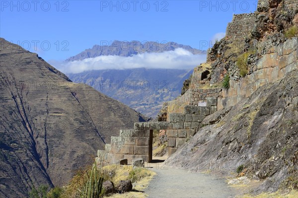 Gate to the Inca ruins