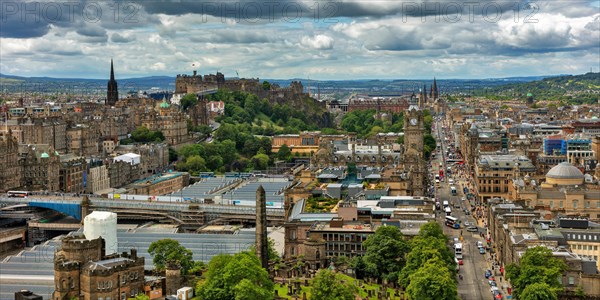 View from Calton Hill to the Old Town