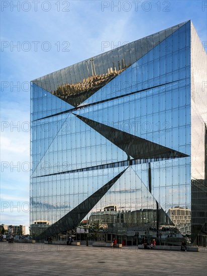 Cube berlin office building at Washingtonplatz