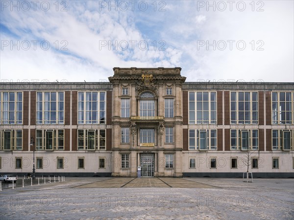 GDR State Council Building at Schlossplatz with former Portal IV of the Berlin City Palace