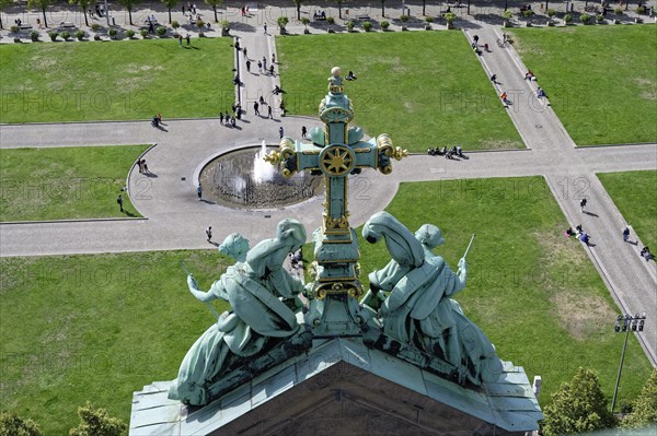 Cross at the Berlin Cathedral