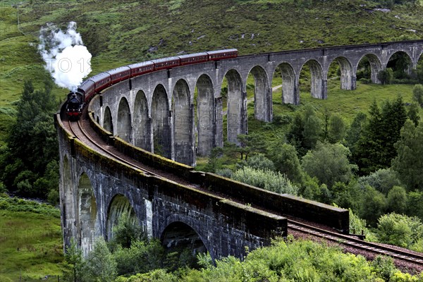 Glenfinnan Viaduct