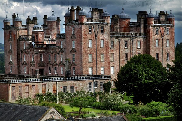 Drumlanrig Castle