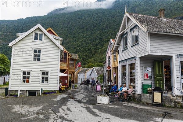 Historic houses in Laerdal