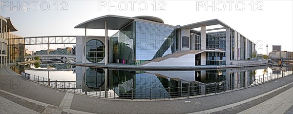 Panorama Marie-Elisabeth-Lueders-Haus at the Spreebogen