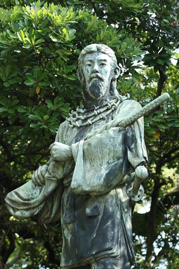 Bronze statue of Umashimadenomikoto