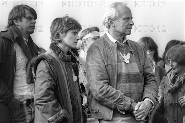 Petra Kelly And Gert Bastian At A Peace Demonstration In The Sog 