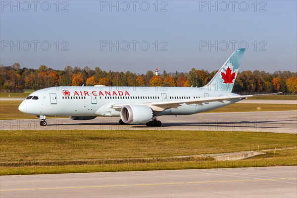 An Air Canada Boeing 787-8 Dreamliner aircraft with registration number C-GHQQ at Munich Airport