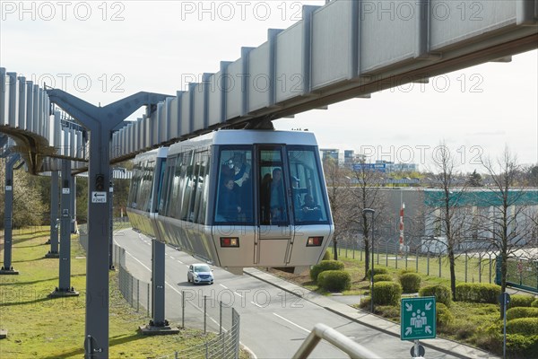 SkyTrain suspension railway at Duesseldorf Airport