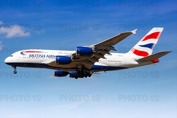 A British Airways Airbus A380-800